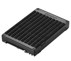 QNAP QDA-UMP4 adaptér / 1x M.2 2280 PCIe 4.0 NVMe SSD slot v 2.5" U.2 PCIe 4.0 NVMe SSD rámečku