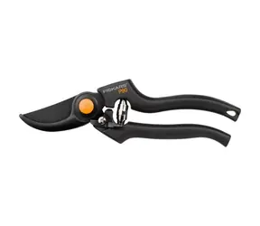 Fiskars P90 1001530 Nůžky zahradní / Délka 23 cm