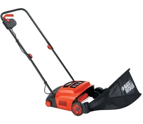 Black&Decker GD300 / Provzdušňovač trávníku / 600W / 3000 ot-min / Záběr 30 cm / Koš 30 L