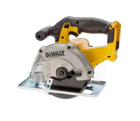 DeWalt DCS373NT / Aku Kotoučová pila / 18V / Průměr kotouče 140 mm / 3.700 ot-min / Hloubka řezu 43 mm / bez Aku