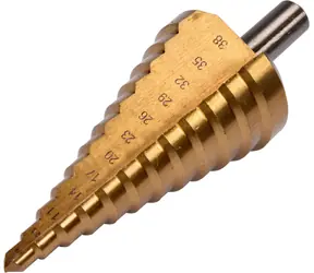 YATO Stupňovitý kuželový vrták / Průměr vrtáku 6-38mm / Počet stupňů 12 / Délka 105 mm / HSS 4241 / Průměr stopky 10mm