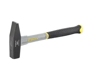 Stanley STHT0-51908 / Zámečnické kladivo / FiberGlass topůrko / Hmotnost: 500 g