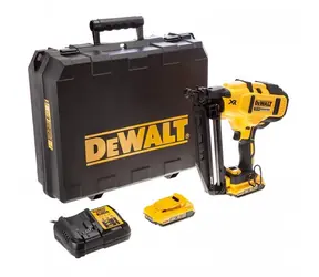 DeWalt DCN660D2 / Aku hřebíkovačka / 18V / Délka hřebíku: 32-63 mm / 2x 2Ah / nabíječka / kufr