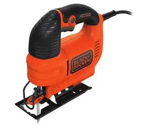 Black&Decker BDKS701EK / Přímočará pila / 520W / Zdvih 19 mm / až 3000 zdvihů-min / Hloubka řezu 70 mm