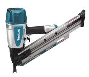 Makita AN943K / Pneu Hřebíkovačka / Tlak 4.4 - 8.3 bar / Délka hřebíku 50 - 90 mm / Zásobník 60-84 k