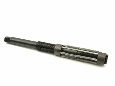 GEKO Nastavitelný výstružník HSS 38-44mm 